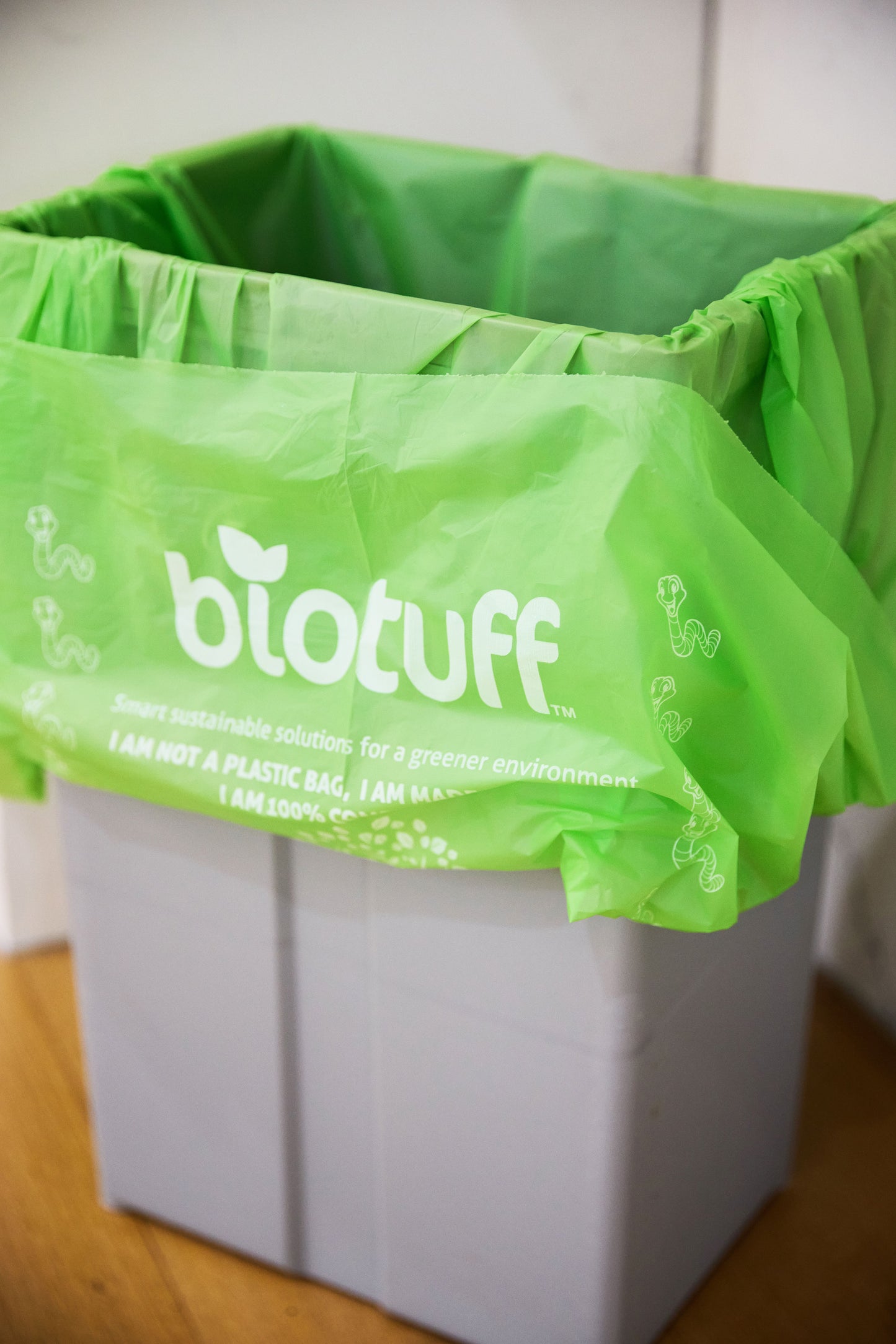 General Use Bin Liners - Large 50 Litre (30 Bags Per Roll) - 10 Rolls Per Carton - 300 Bags